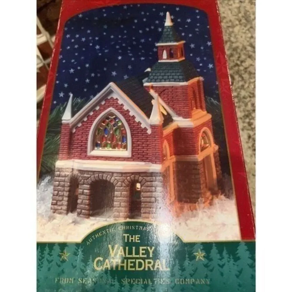 Vintage 1995 Seasonal Specialties The Valley Cathedral Porcelain House No Light